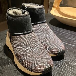 Ash Women's Winter Boots - Black and bead textured